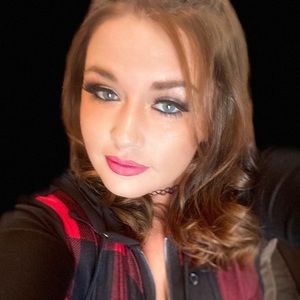 Meet your Posher, Cayla